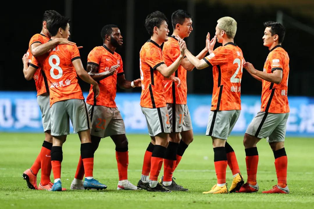 ليفربولضدالريالبثمباشريلاكورةمواجهةأسطوريةفيدوريأبطالأوروبا