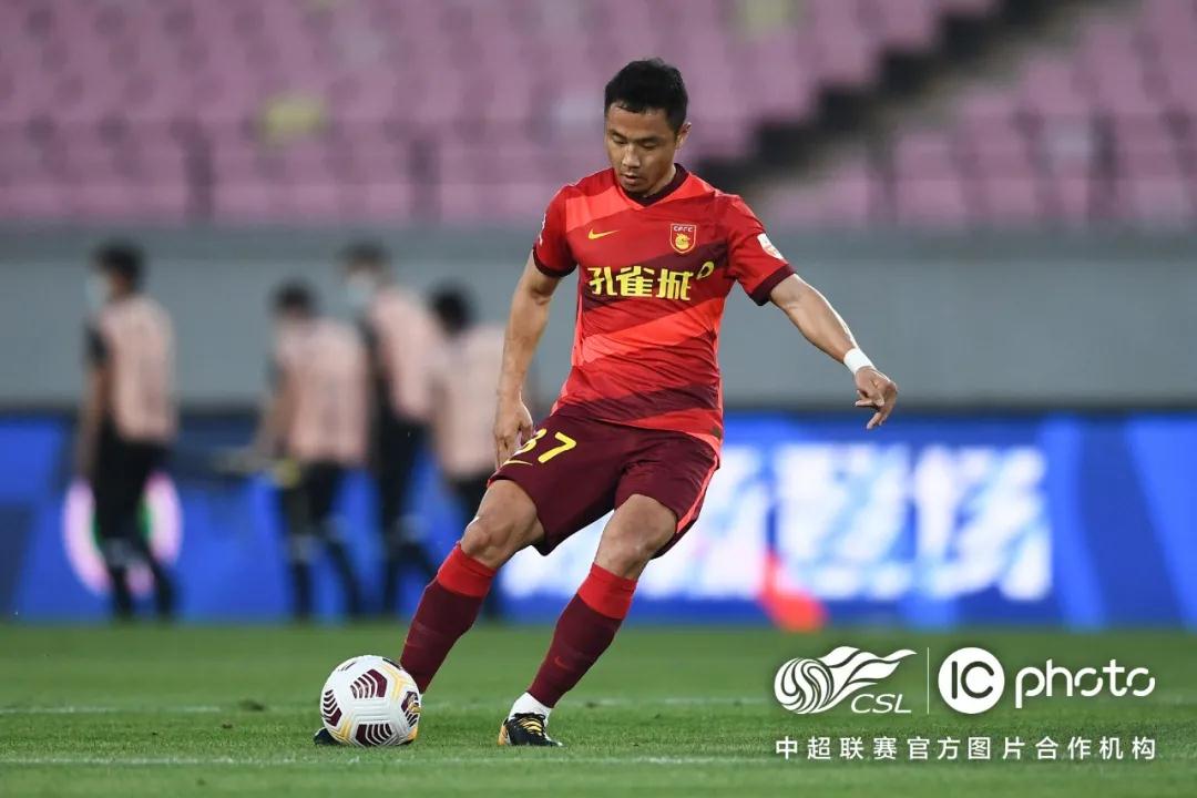 جدول ترتيب دوري المجموعات في دوري أبطال أوروبا 2025